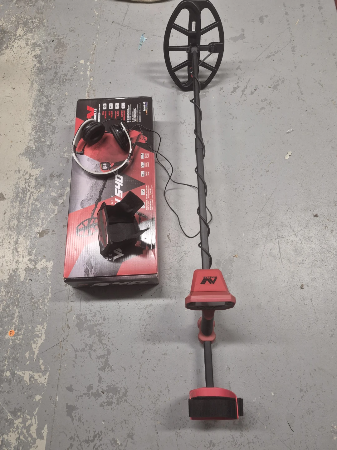 Minelab Vanquish 540 Metal Detector - photo 2