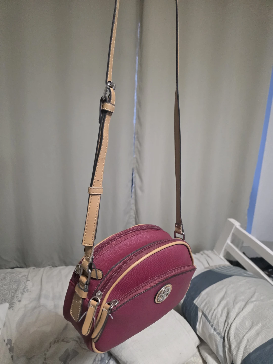 GB Crossbody Purse - photo 2