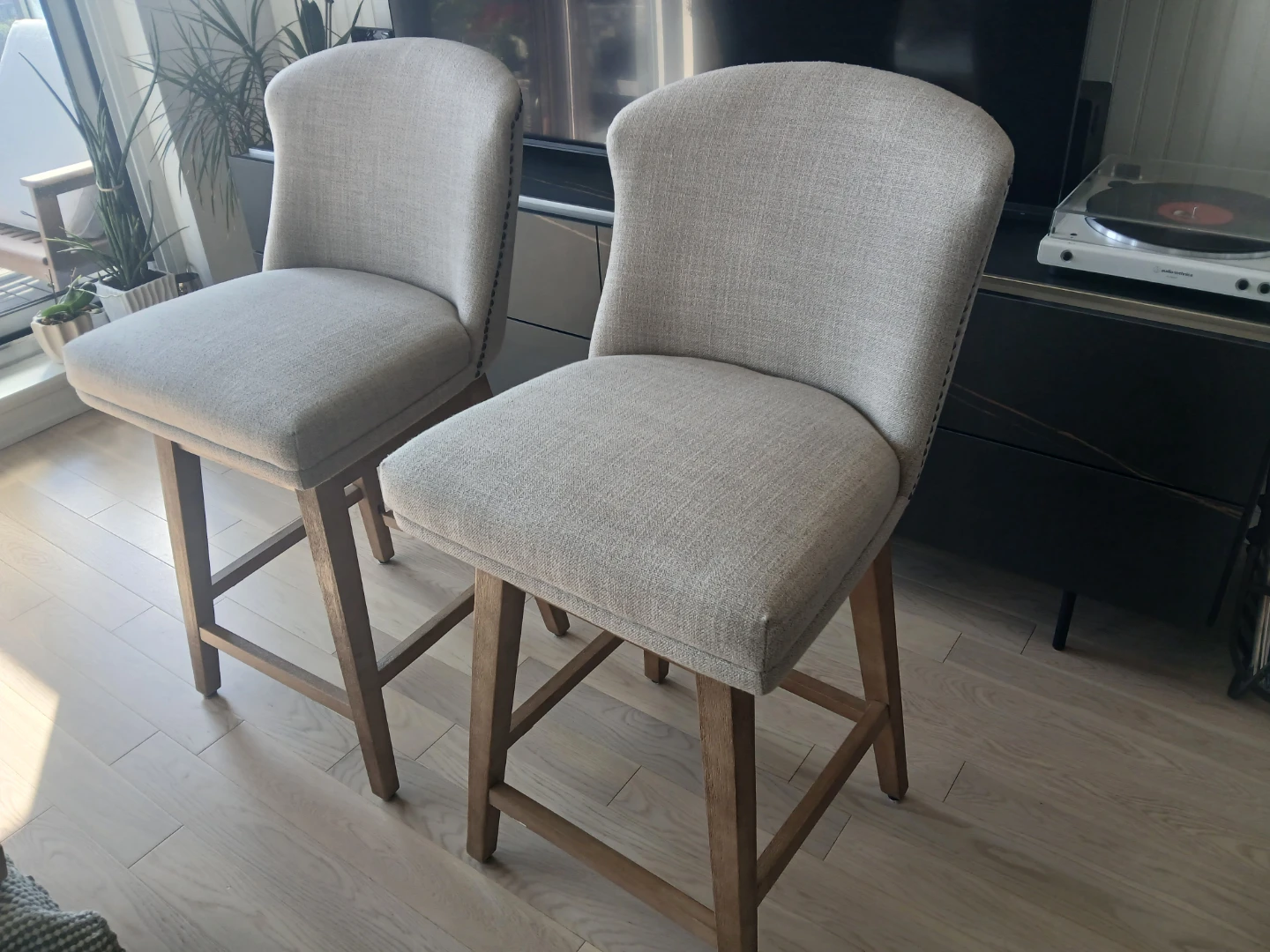 Bar Stool - Upholstered Swivel Seat