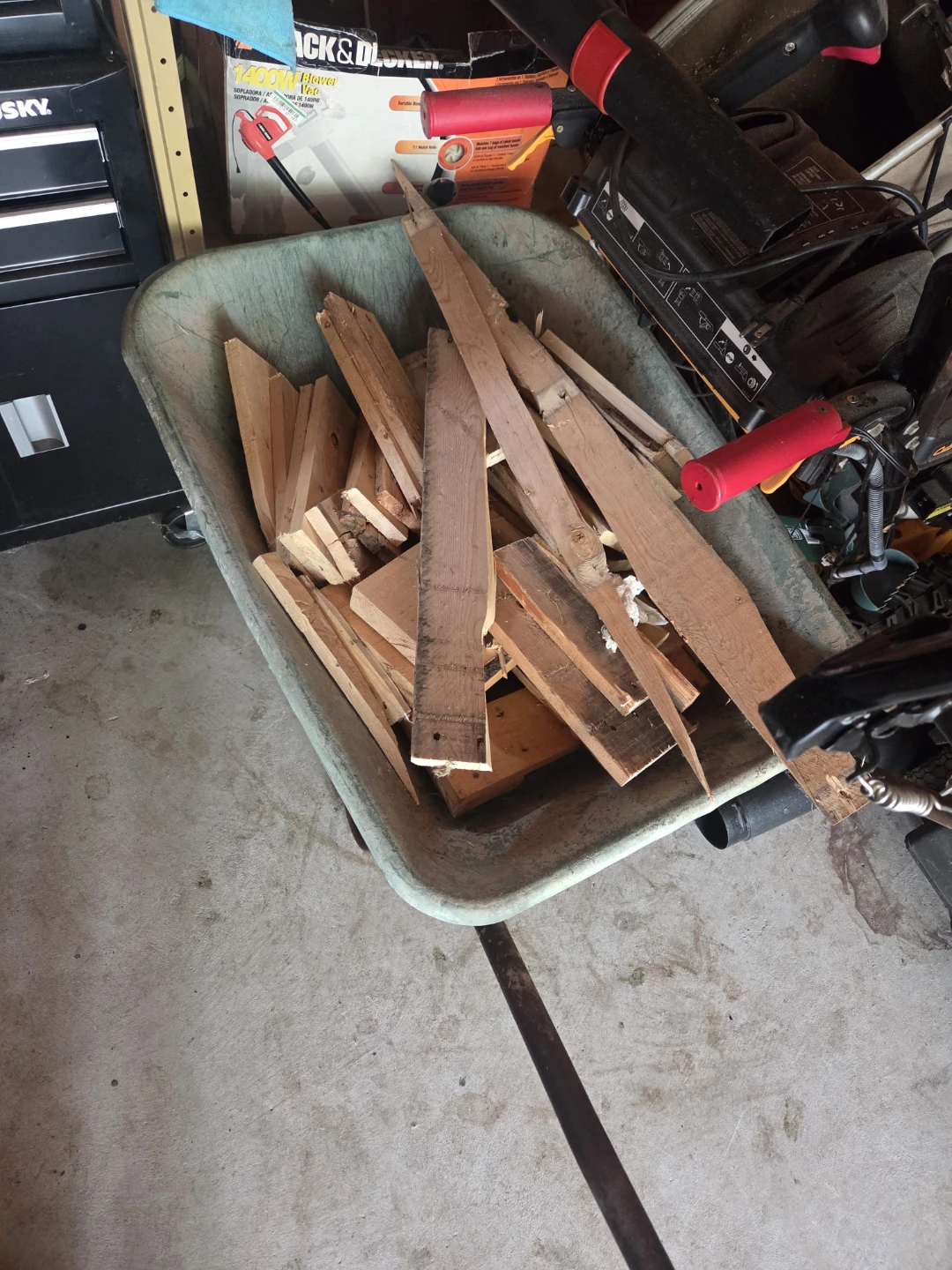 Free Scrap Wood Pieces