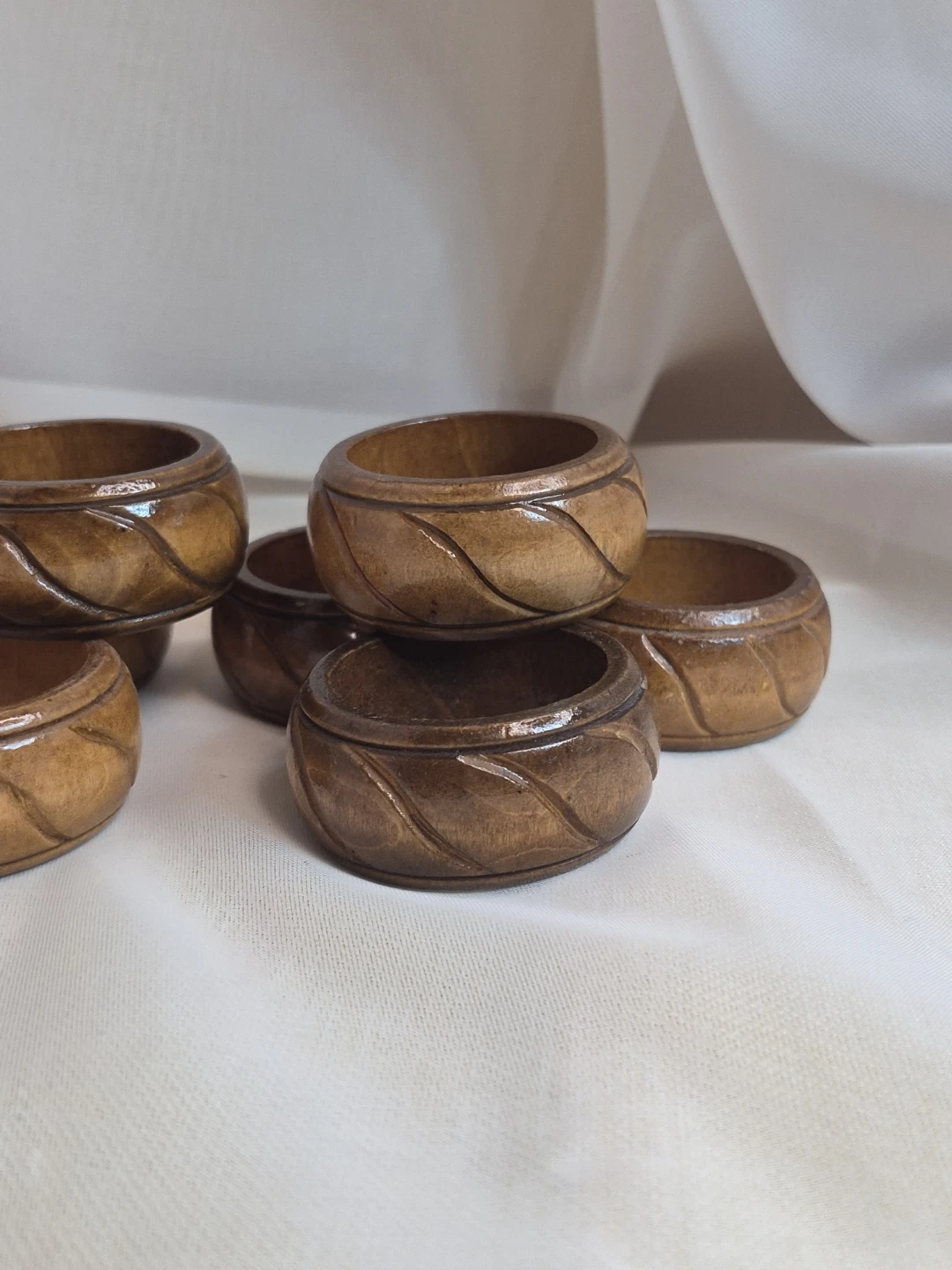 Set of 7 Wooden 1 3/4" x 1" Napkins Rings Etc. DECOR - photo 4