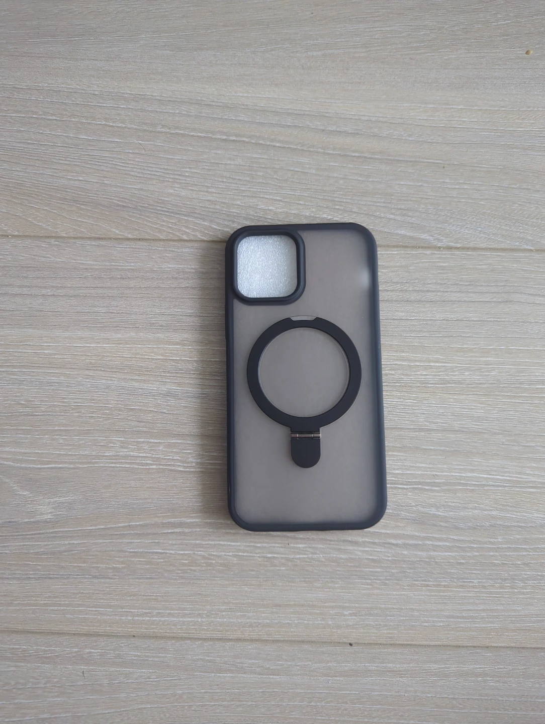 iPhone 12 case with stand