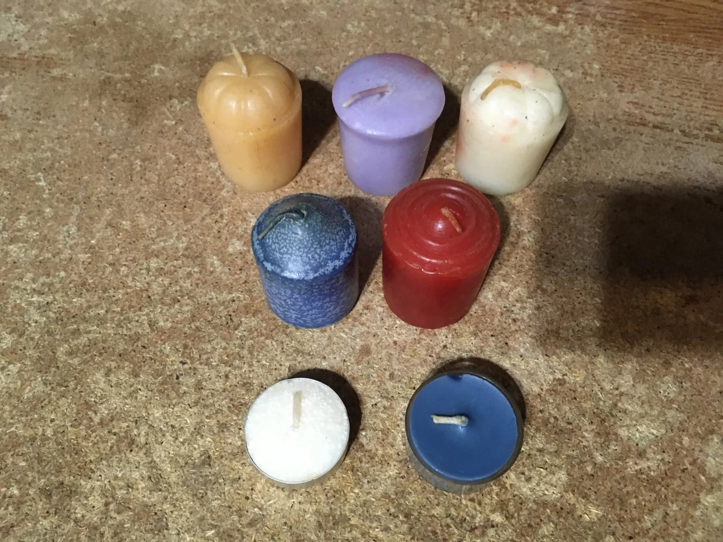 LOT OF CANDLES & CANDLE HOLDERS YANKEE CANDLE SOME SCENTED - photo 4