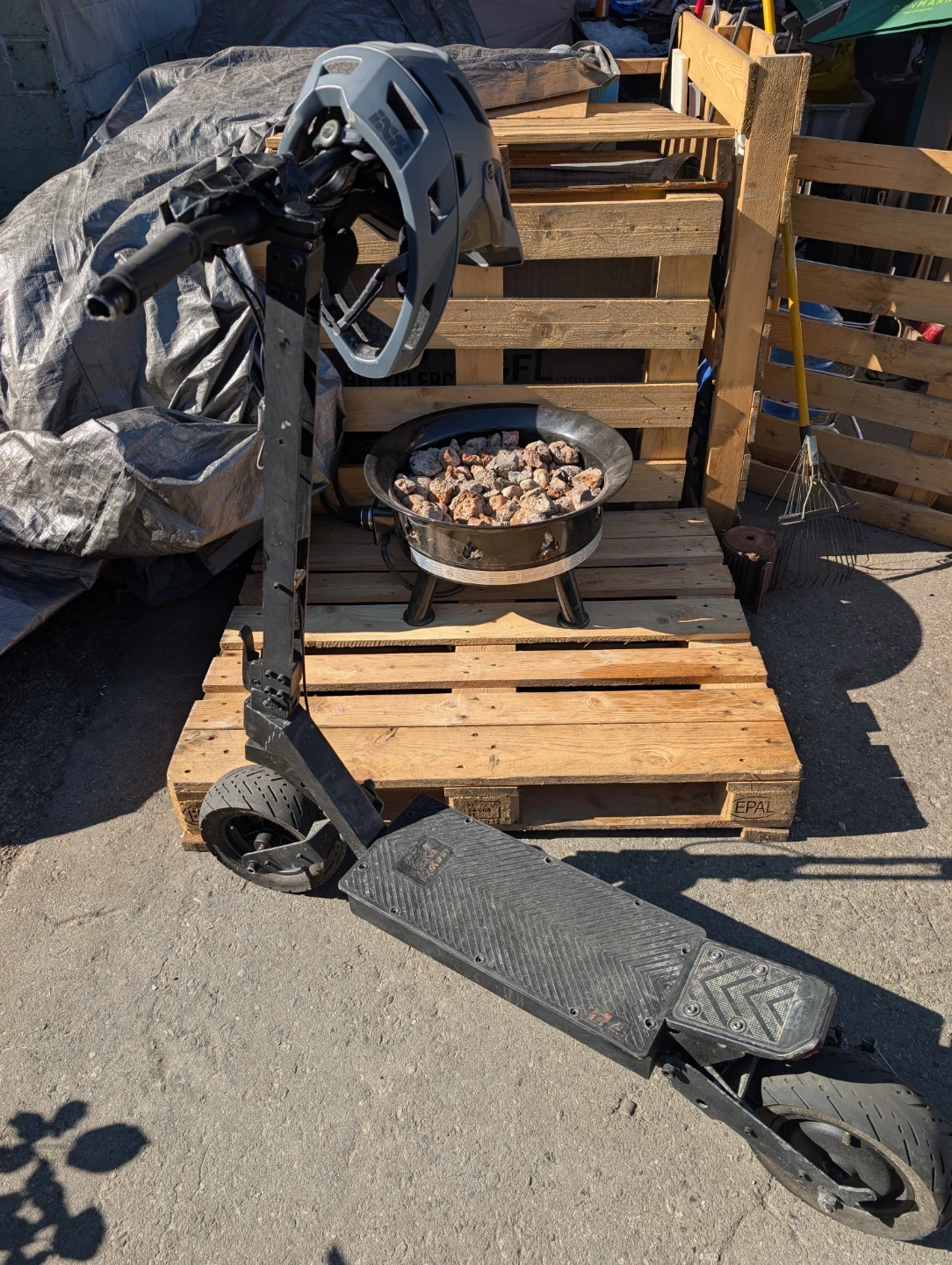 Black Propane Fire Pit with Lava Rocks - photo 4