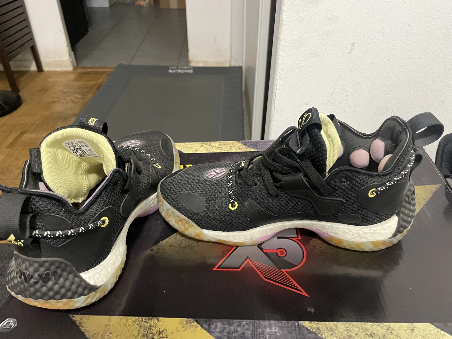 Like New Men's adidas Harden Vol. 6 'Black Marbled - photo 4
