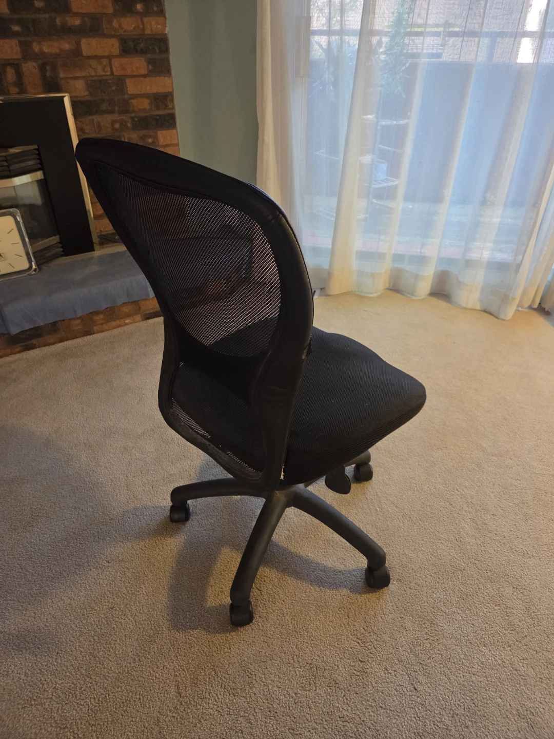 Black Mesh Office Chair - photo 3