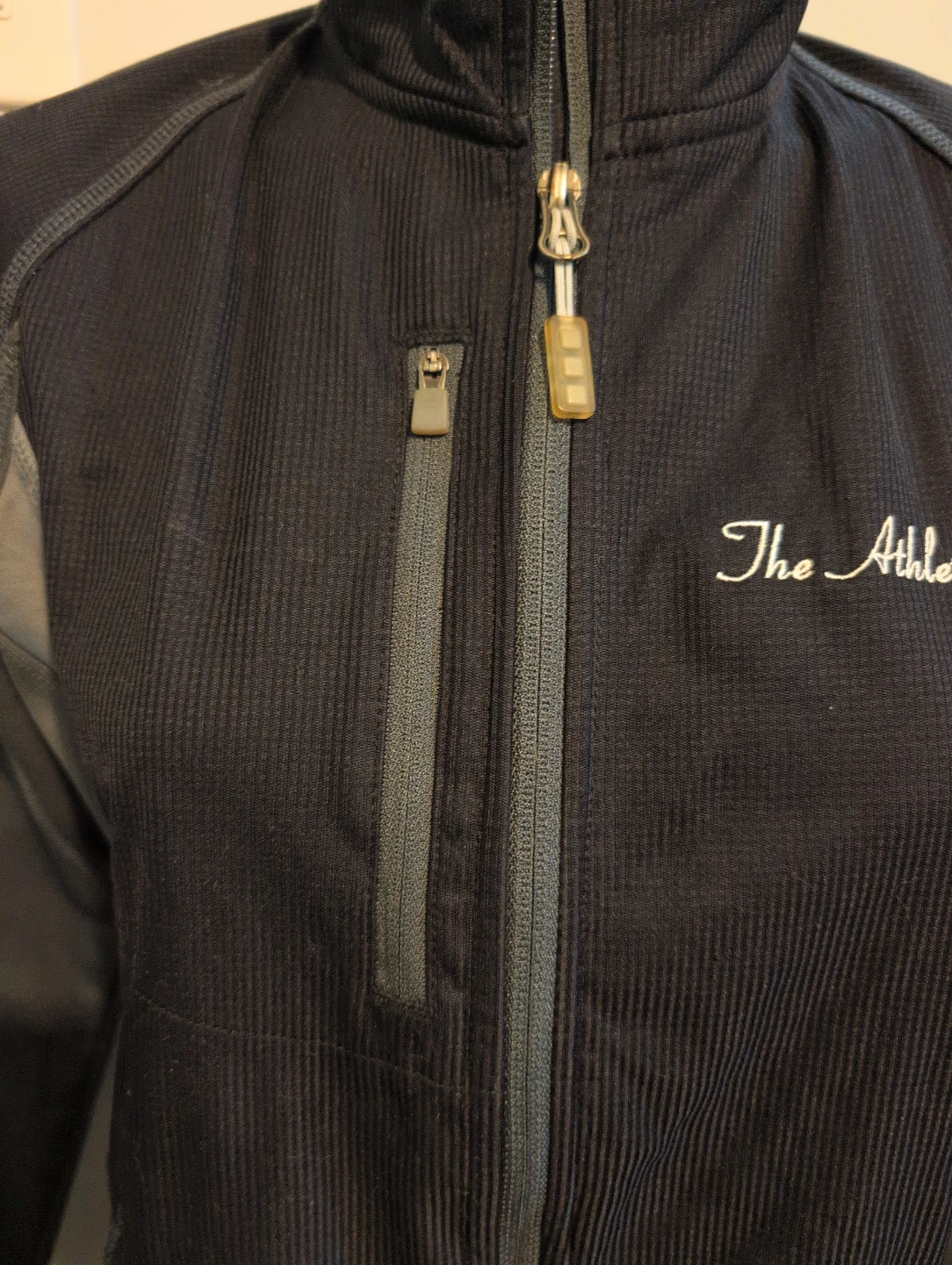 The Athletic Club grey two-tone zip-up jacket - photo 4