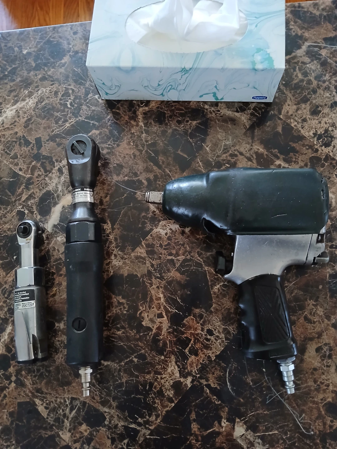 Impact guns