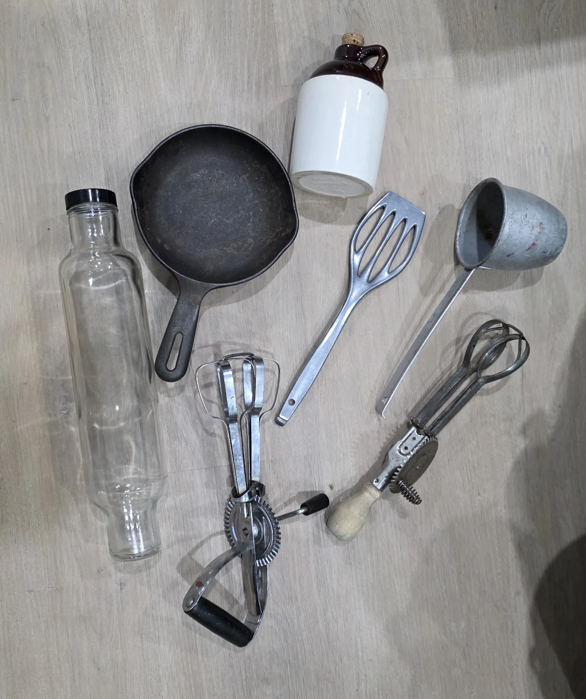 Vintage Kitchen Utensil Bundle - photo 2