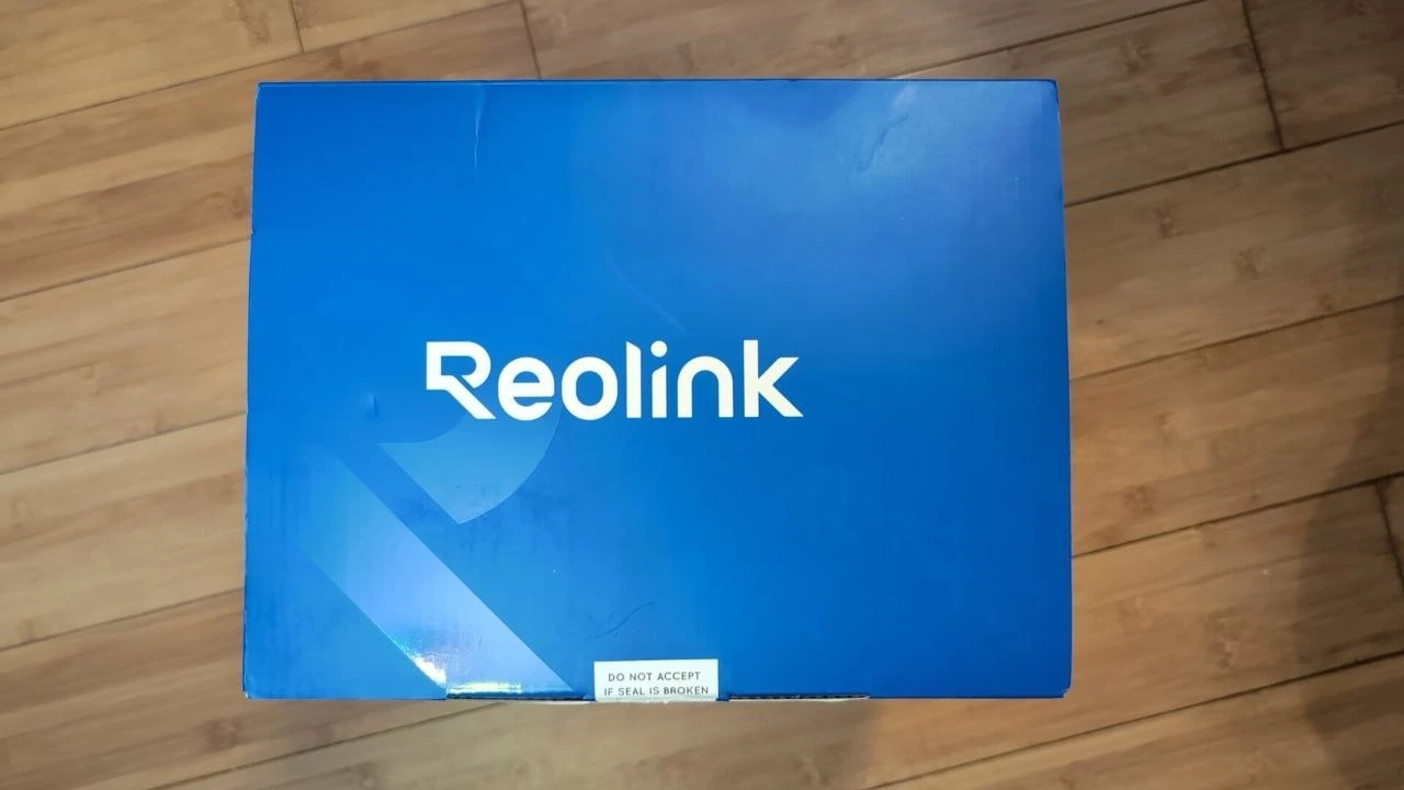 NEW  REOLINK 4K Wireless Security Camera Outdoor Solar+sim card - photo 2