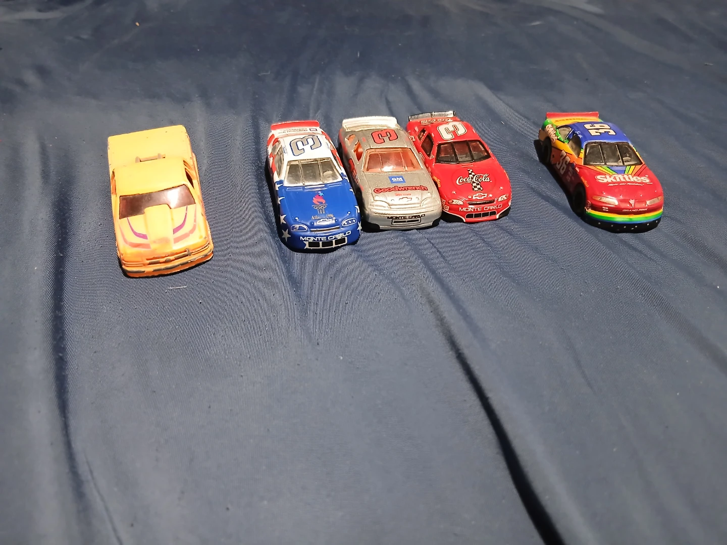 Vintage NASCAR & Hot Wheels 1:64 Diecast Car Lot (5 Cars) - photo 2
