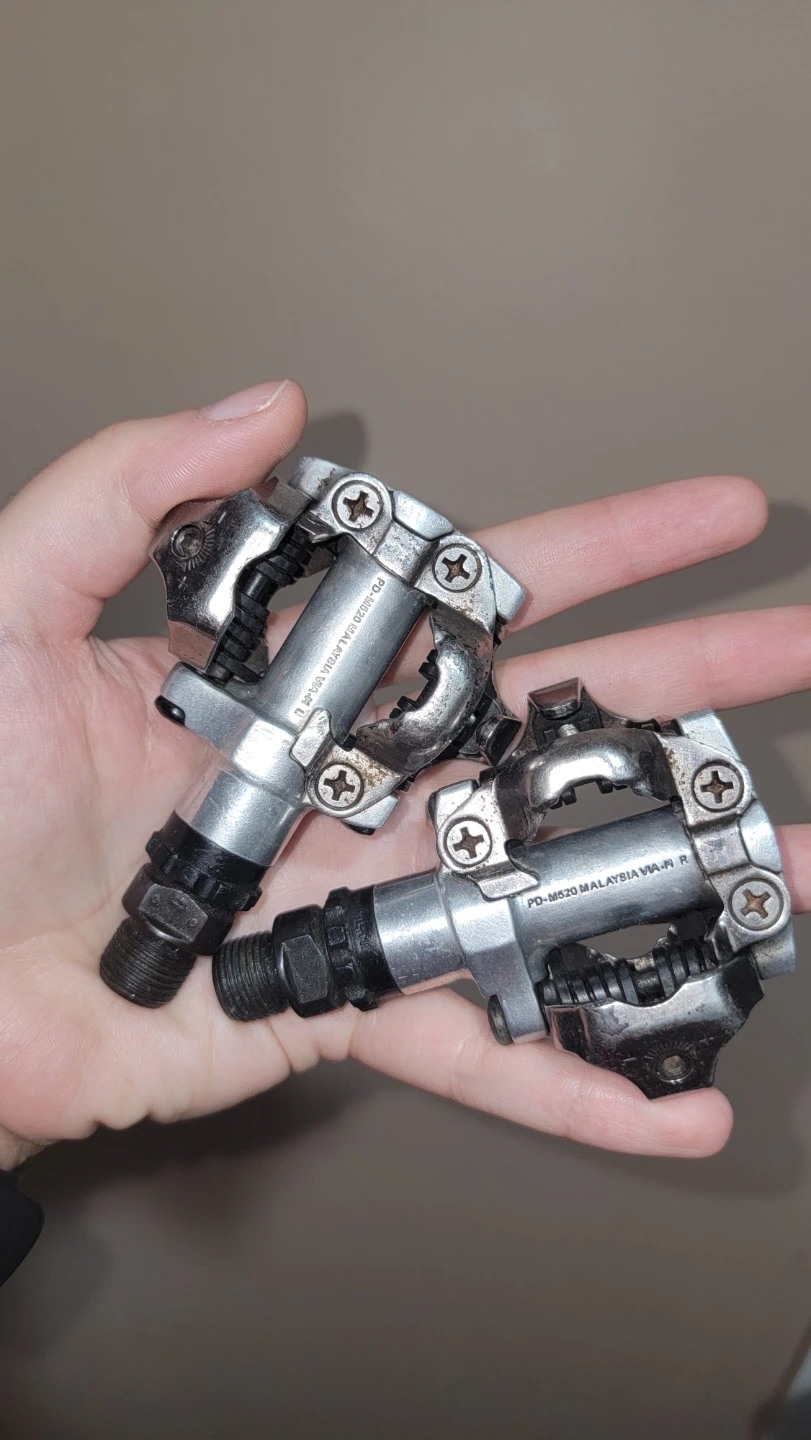 Shimano Clipless Pedals (PD-M525) - photo 2