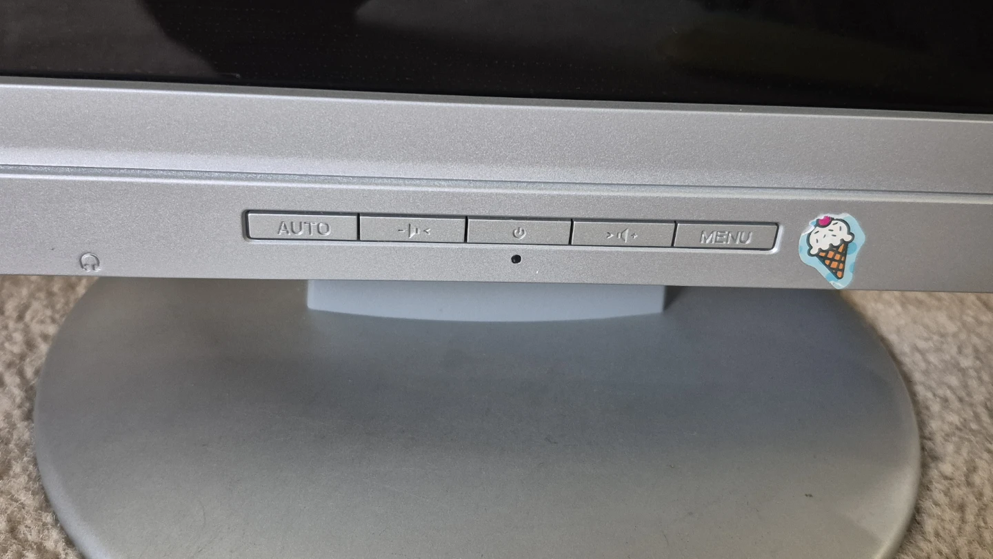 HP w19b LCD Computer Monitor - photo 3