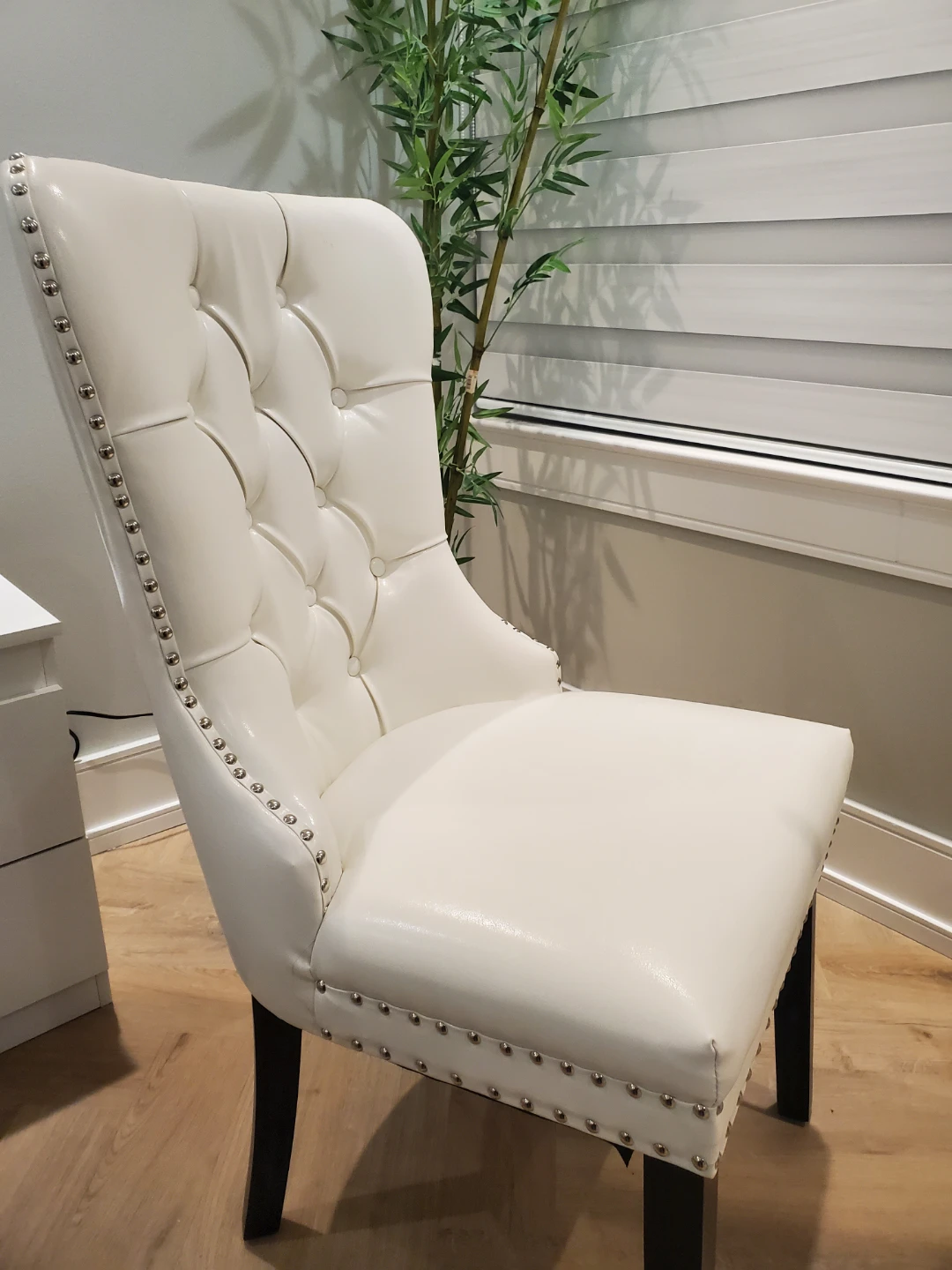 White Tufted Dining Accent Chair with Ring Pull - 2 Units - photo 2