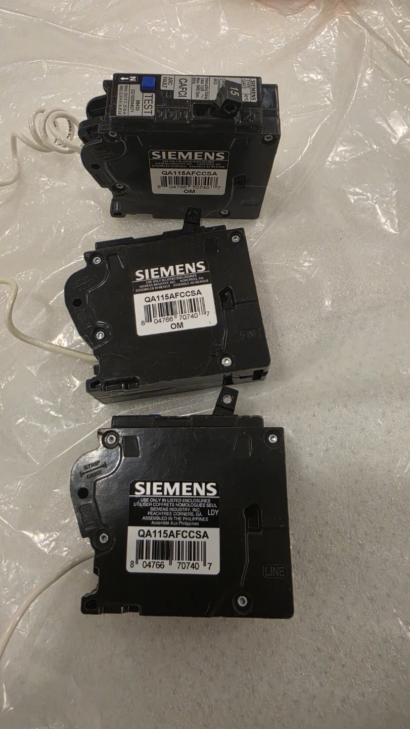 Siemens QA115AFCCSA Circuit Breaker