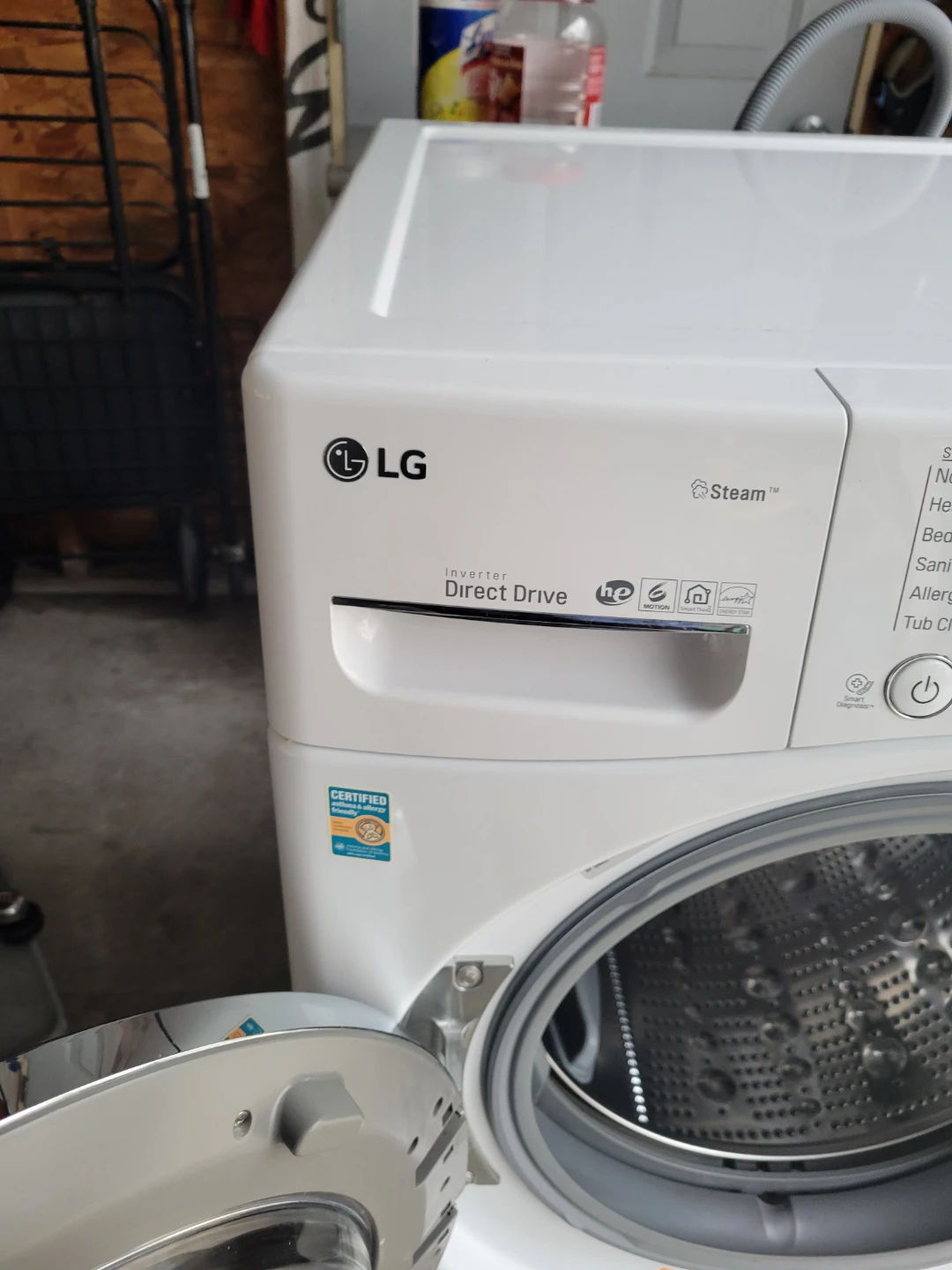LG Front Load Washing Machine - photo 4