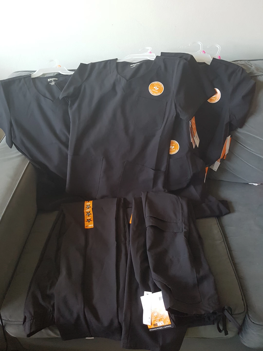 Black Scrub Tops & Pants Set - photo 4