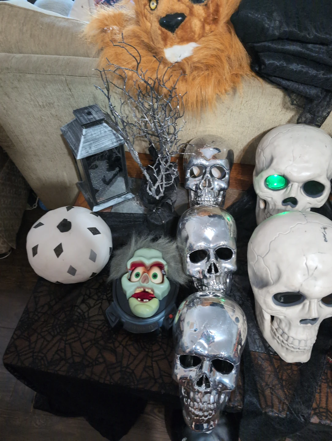Assorted Halloween Skulls and Decorations - photo 4