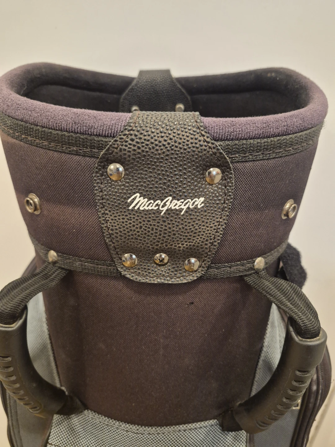 Vintage MacGregor Golf Bag - photo 2