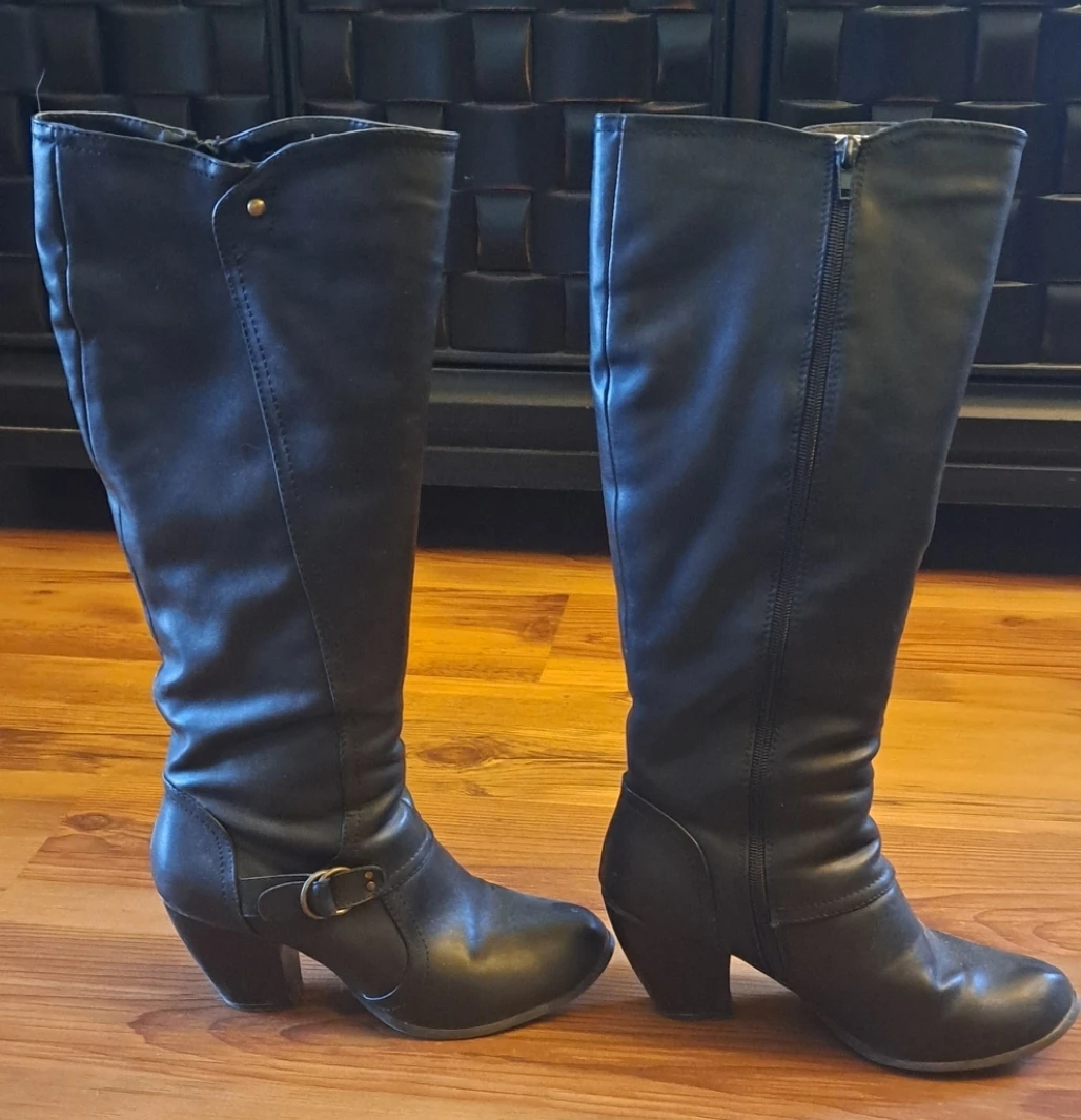 Black Knee-High Boots - photo 2