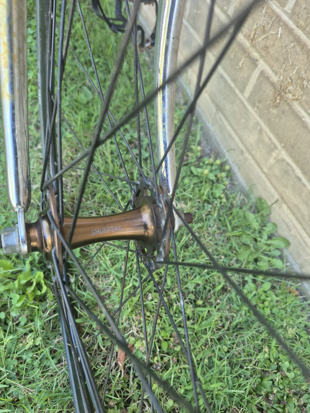 Vintage Lightweight Road Bike – Clean Commuter - photo 5