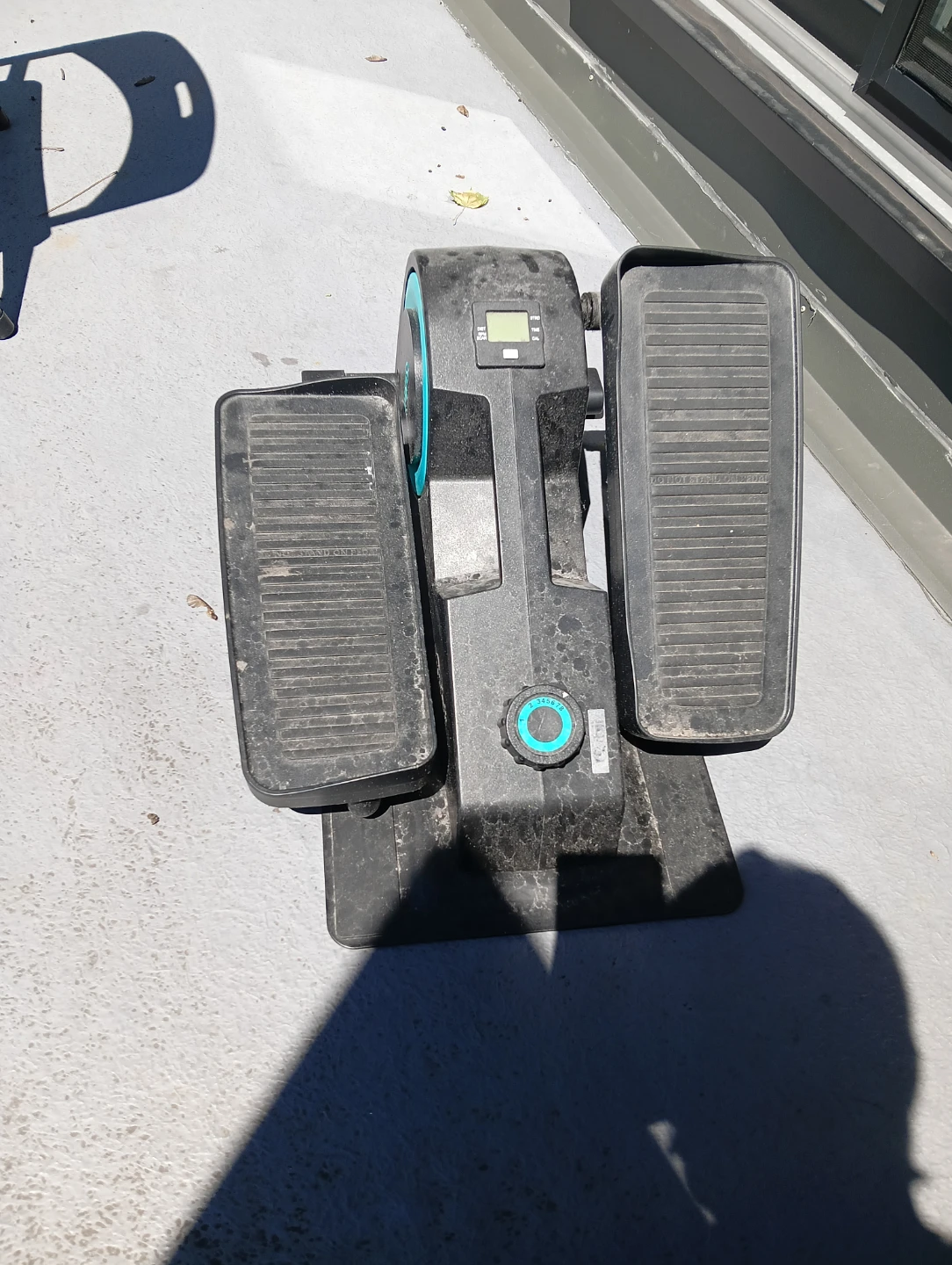 AVIVI Mini Elliptical Stepper