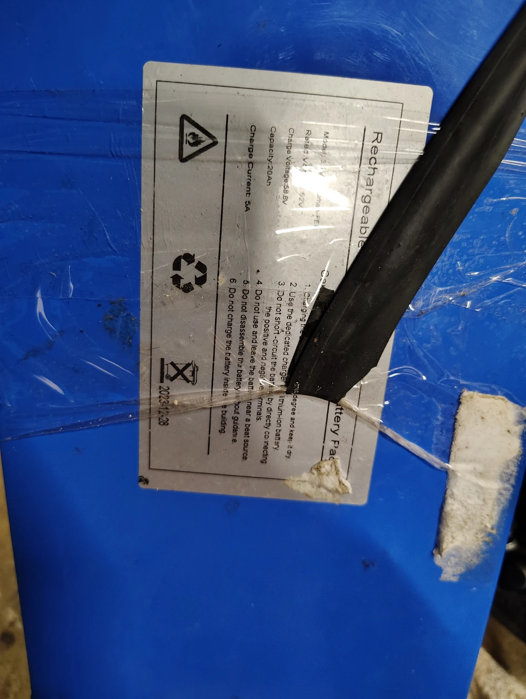 Rechargeable Lithium-ion Battery Pack - photo 2