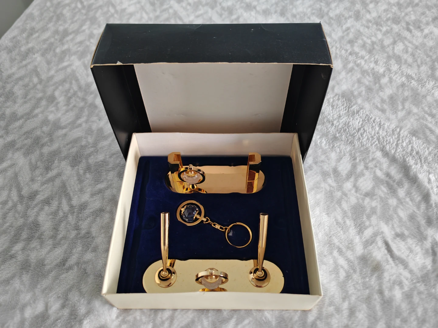 Gold Desk Accessory Gift Set – Elegant Presentation Box