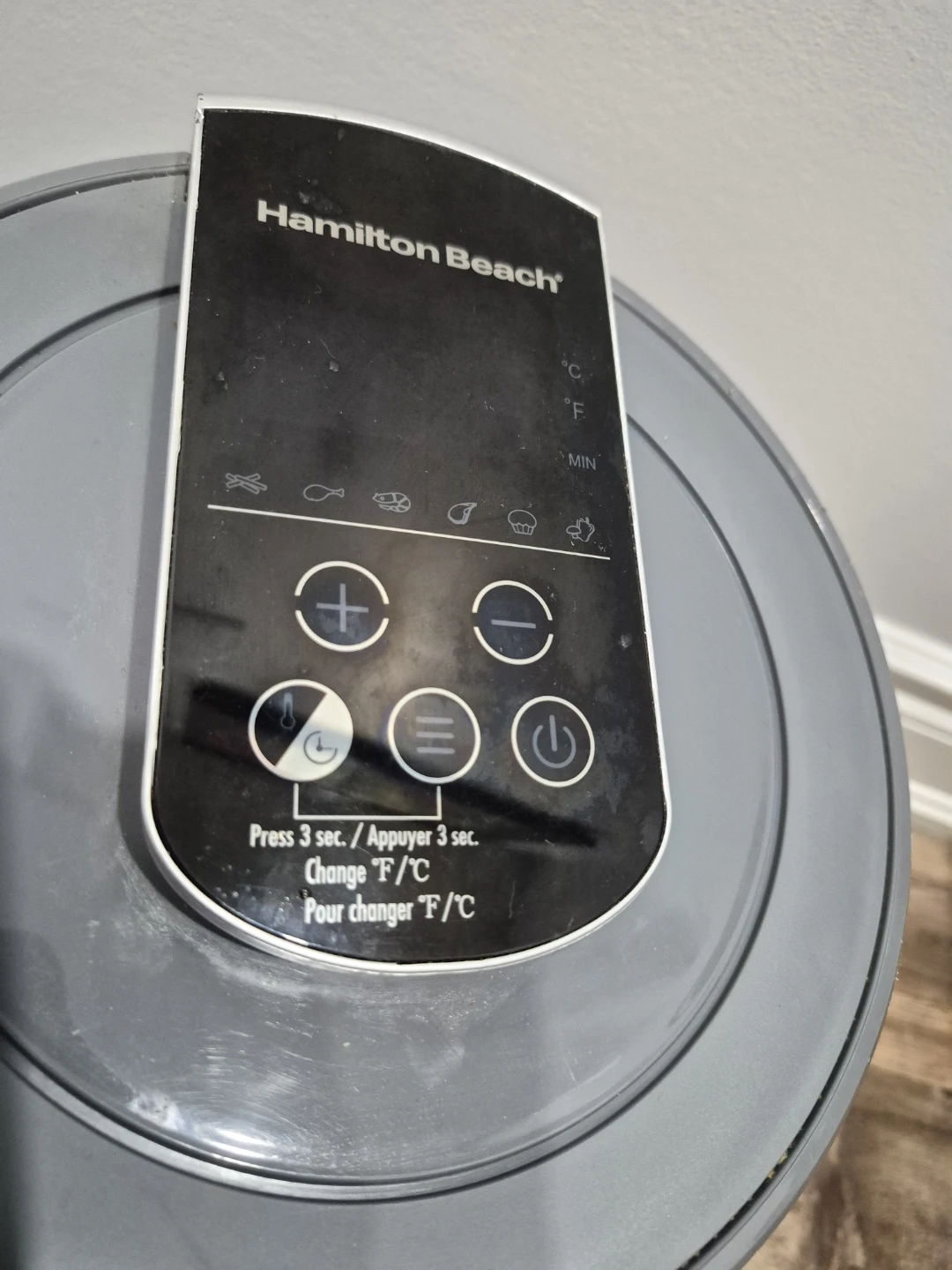 Hamilton Beach Air Fryer - photo 2