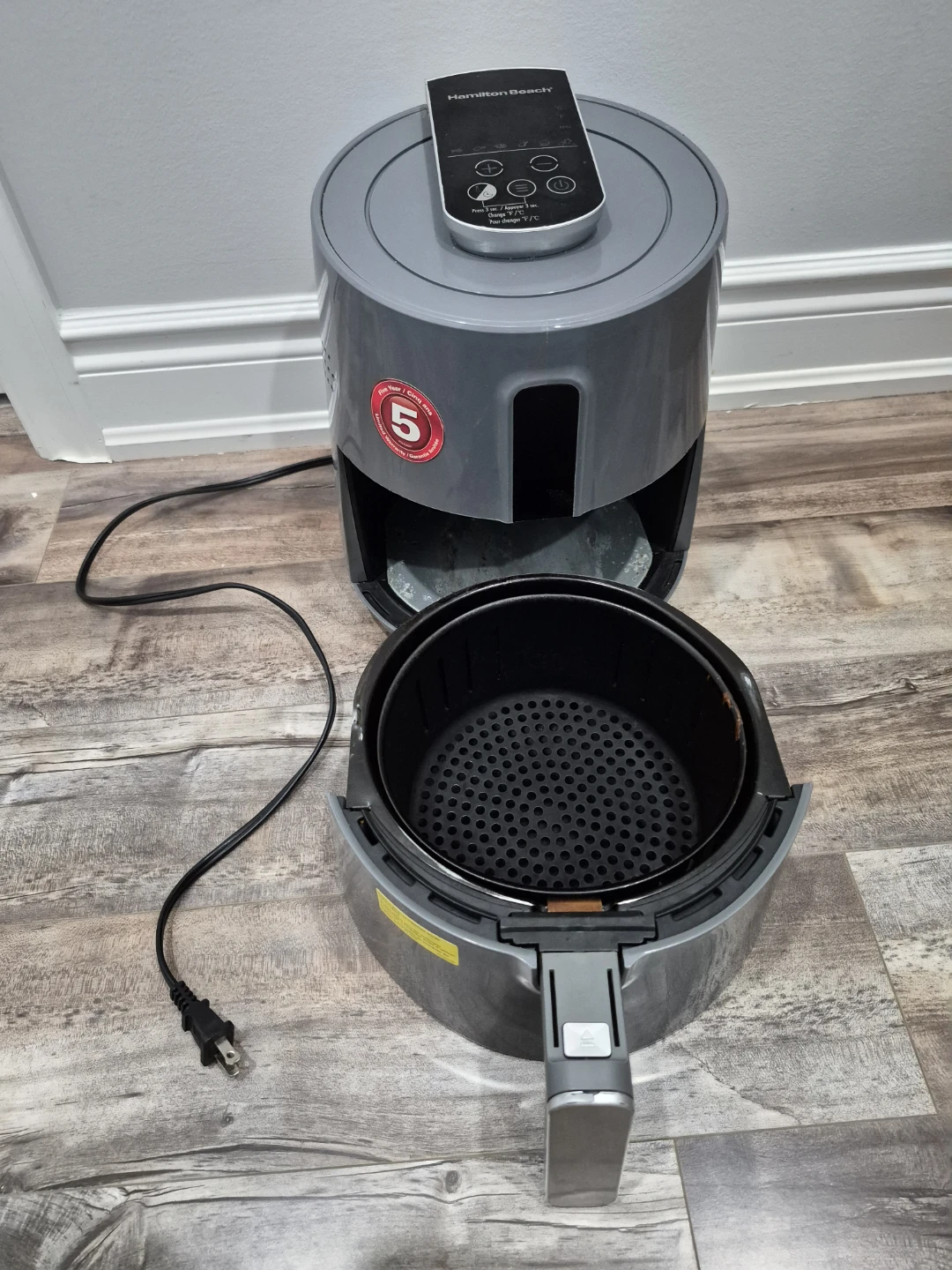 Hamilton Beach Air Fryer - photo 3