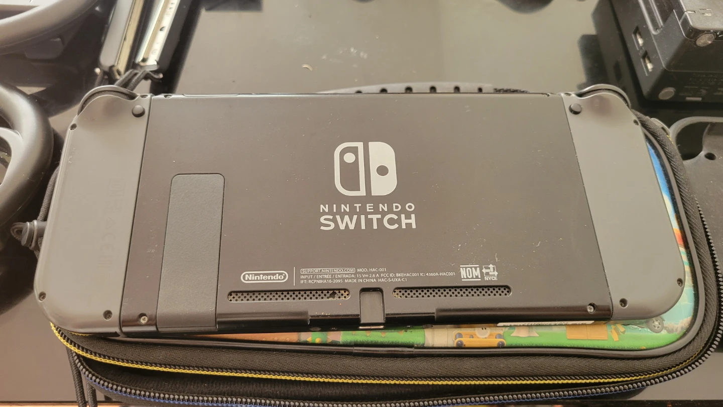 Modded Nintendo Switch V1, 222GB SD, + Accessories - photo 3
