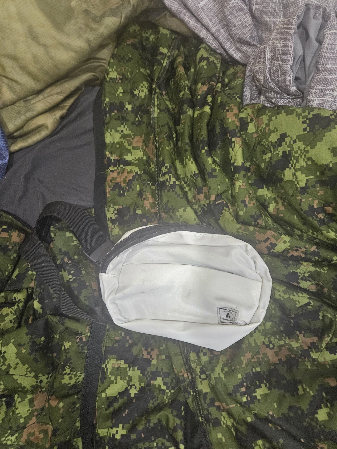 White Fanny Pack with Black Strap