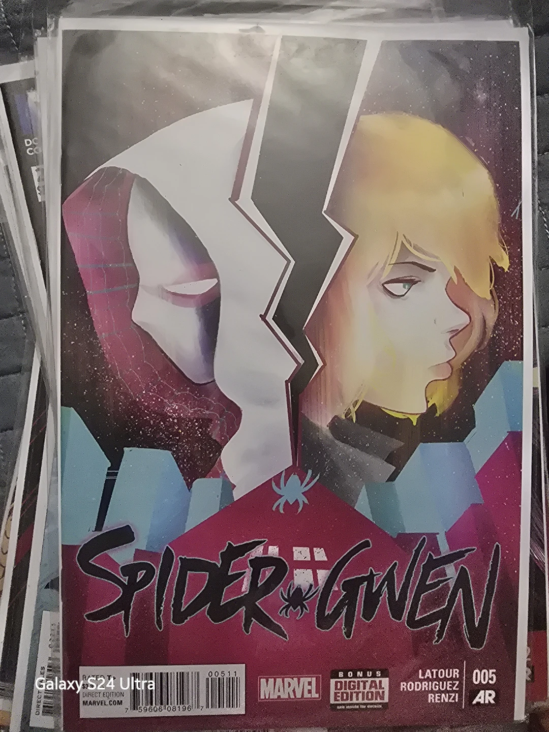 Spider-Gwen #5 Comic Book