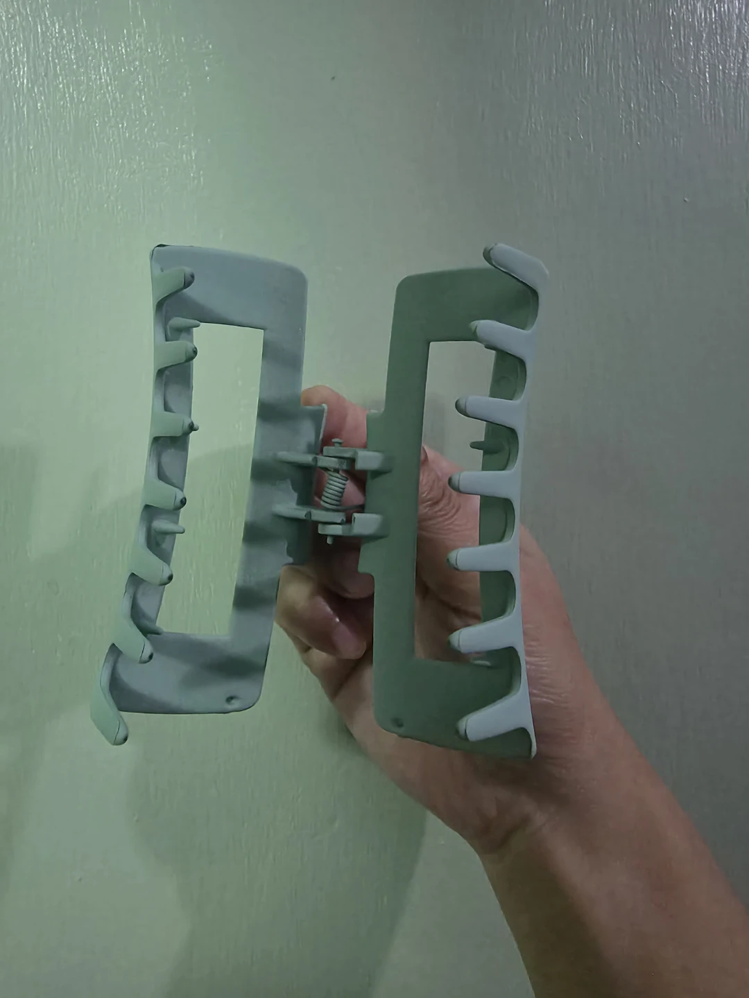 Large Teal/Green Claw Clip - photo 2