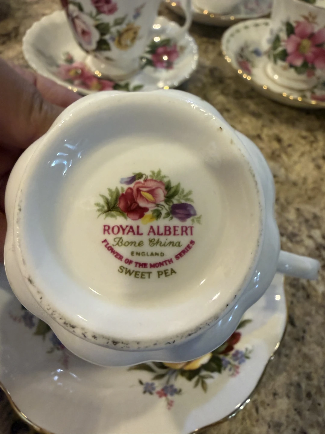 Royal Albert Bone China Teacups and Saucers Set - photo 3