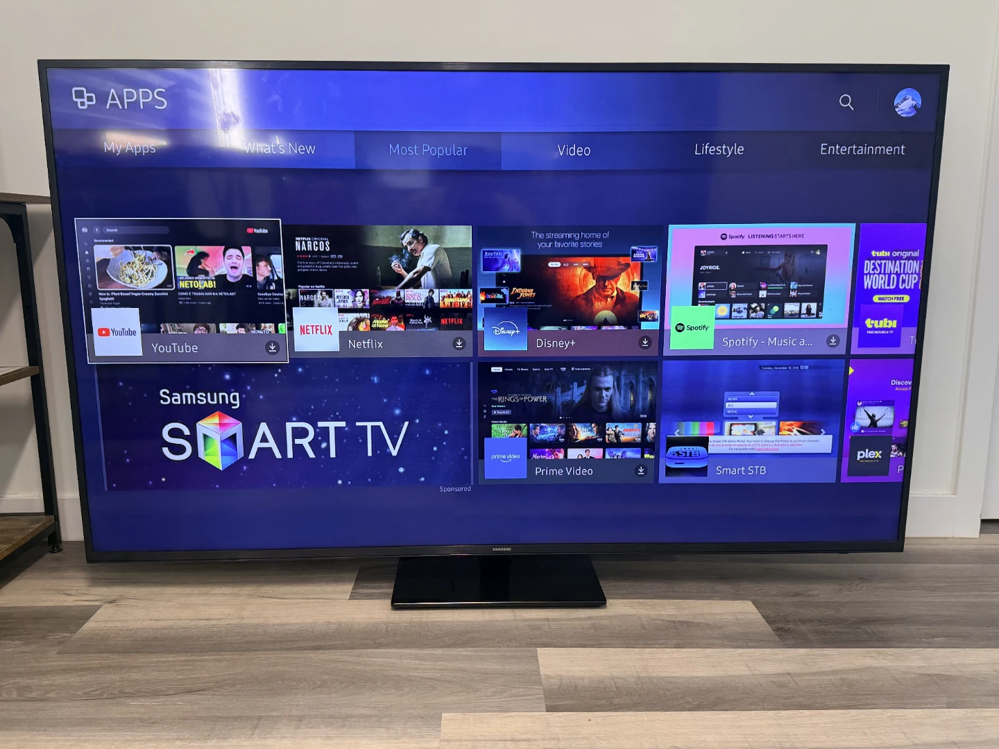 70” Inch Samsung Smart 4K TV - photo 4