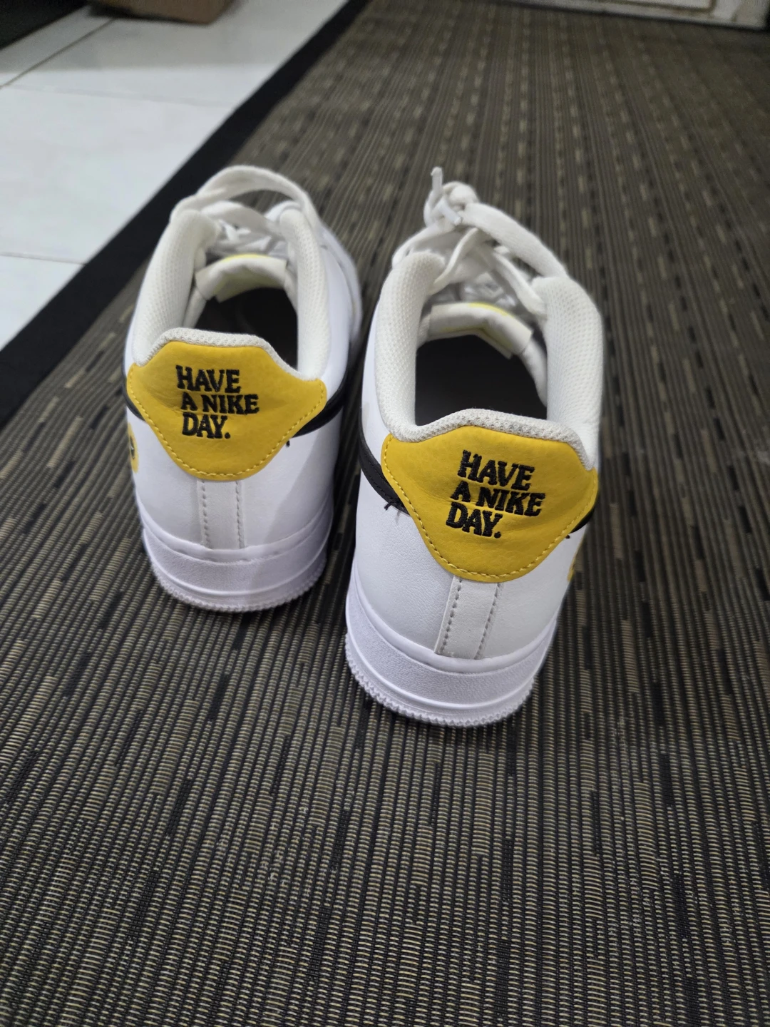 Nike Air Force 1 (Have A Nike Day edition) - youth 7y - photo 3