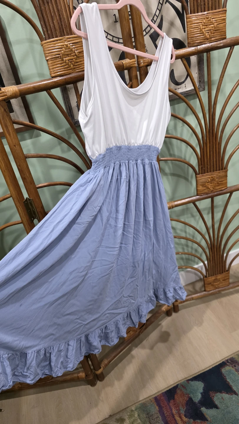Women's Sleeveless Dress - photo 2