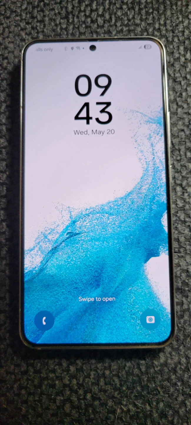 Samsung Galaxy S22 White