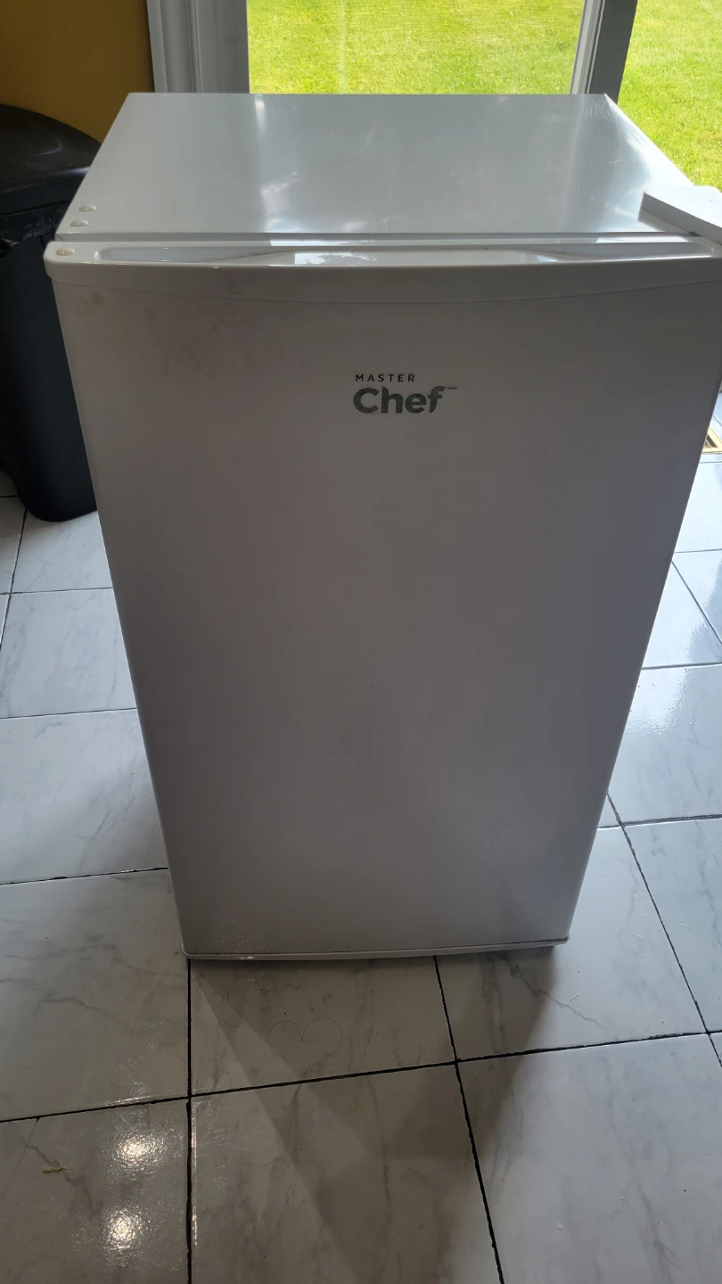 Master Chef Mini Fridge