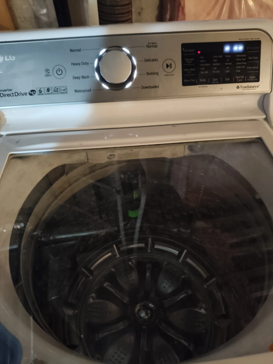 LG WT7300CW Washing Machine