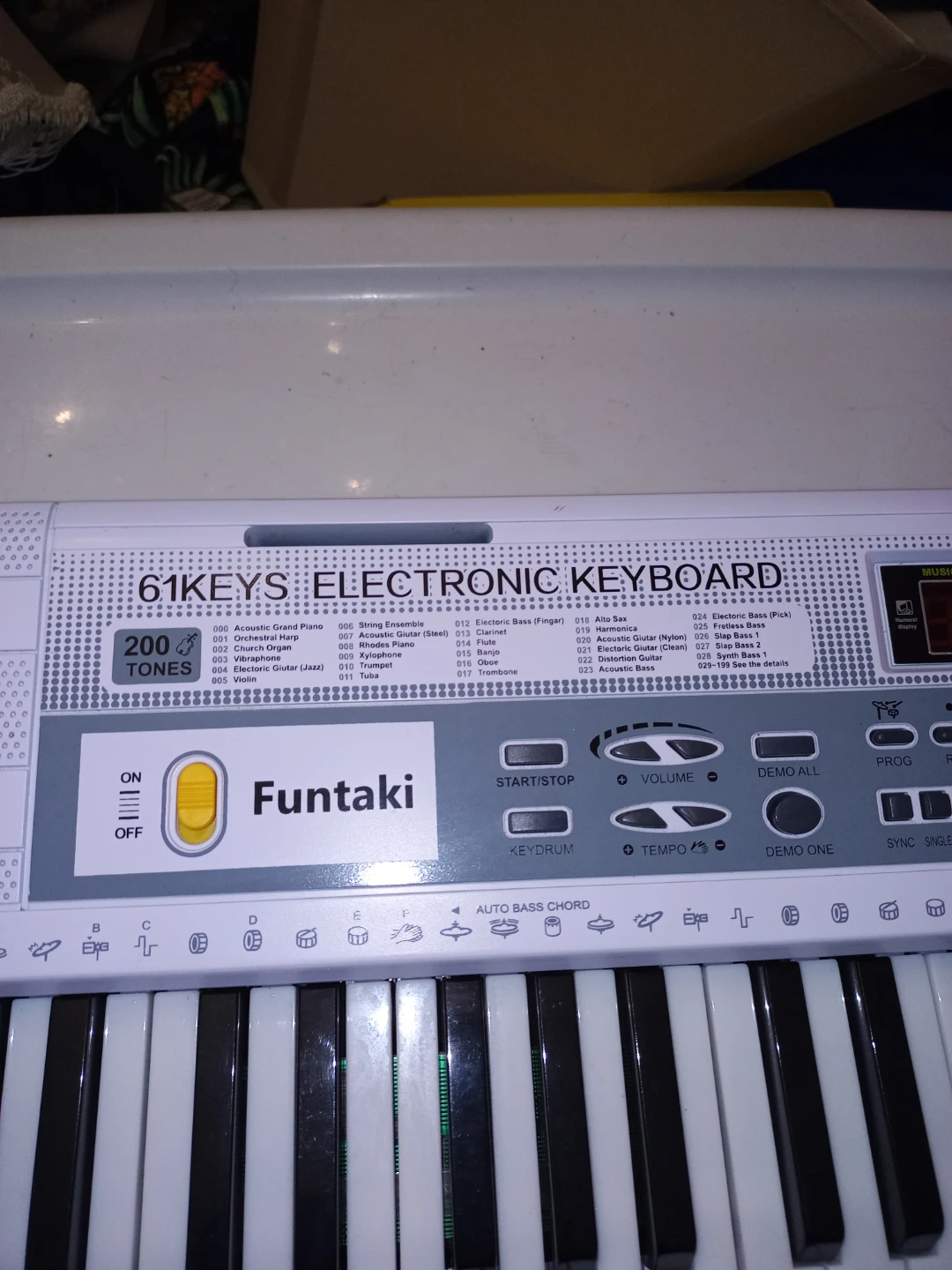 Funtaki 61 Key Electronic Keyboard - Mod# FUN-6113K - photo 2
