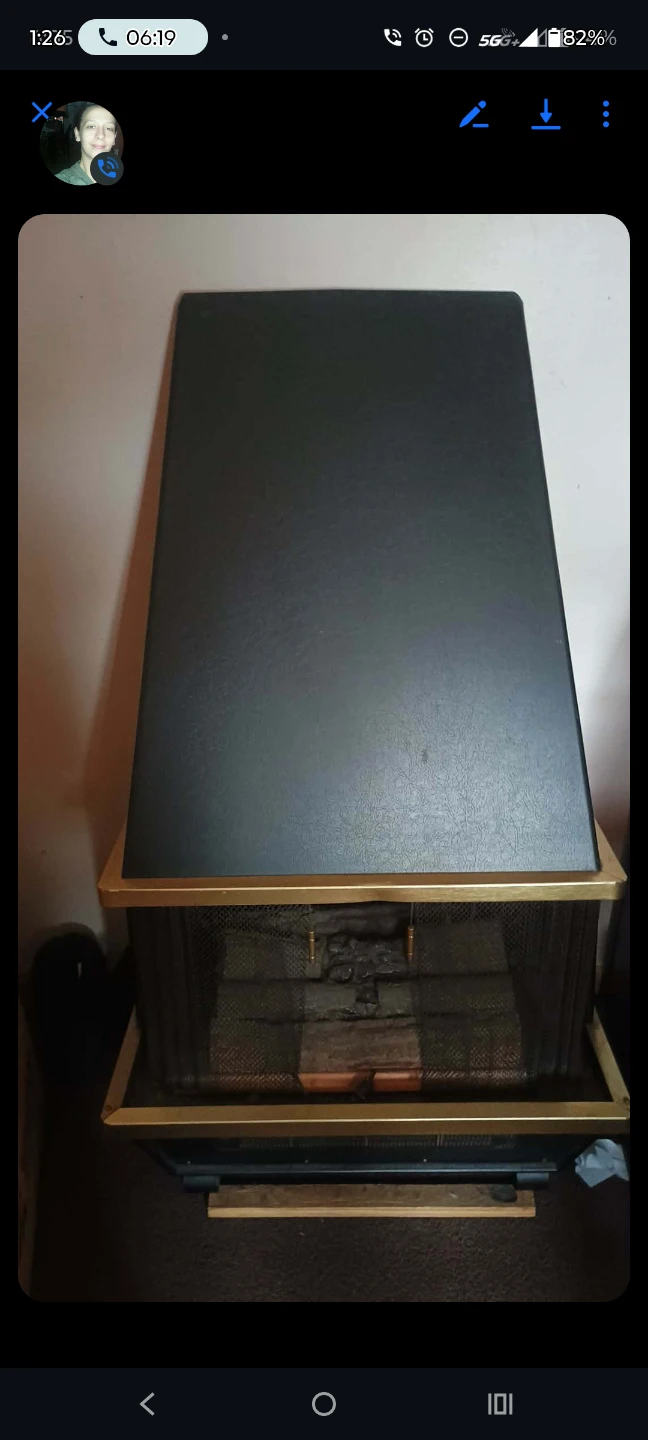 Electric Fireplace Insert with Logs