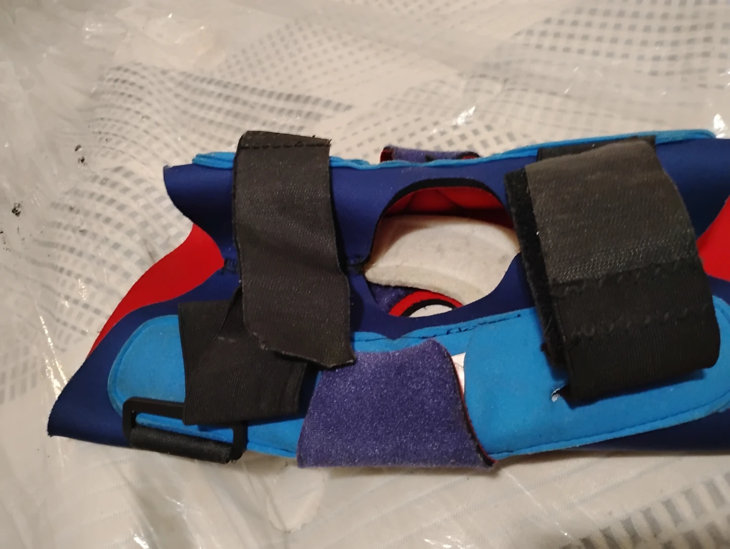 TC Knee Brace with Straps - photo 2