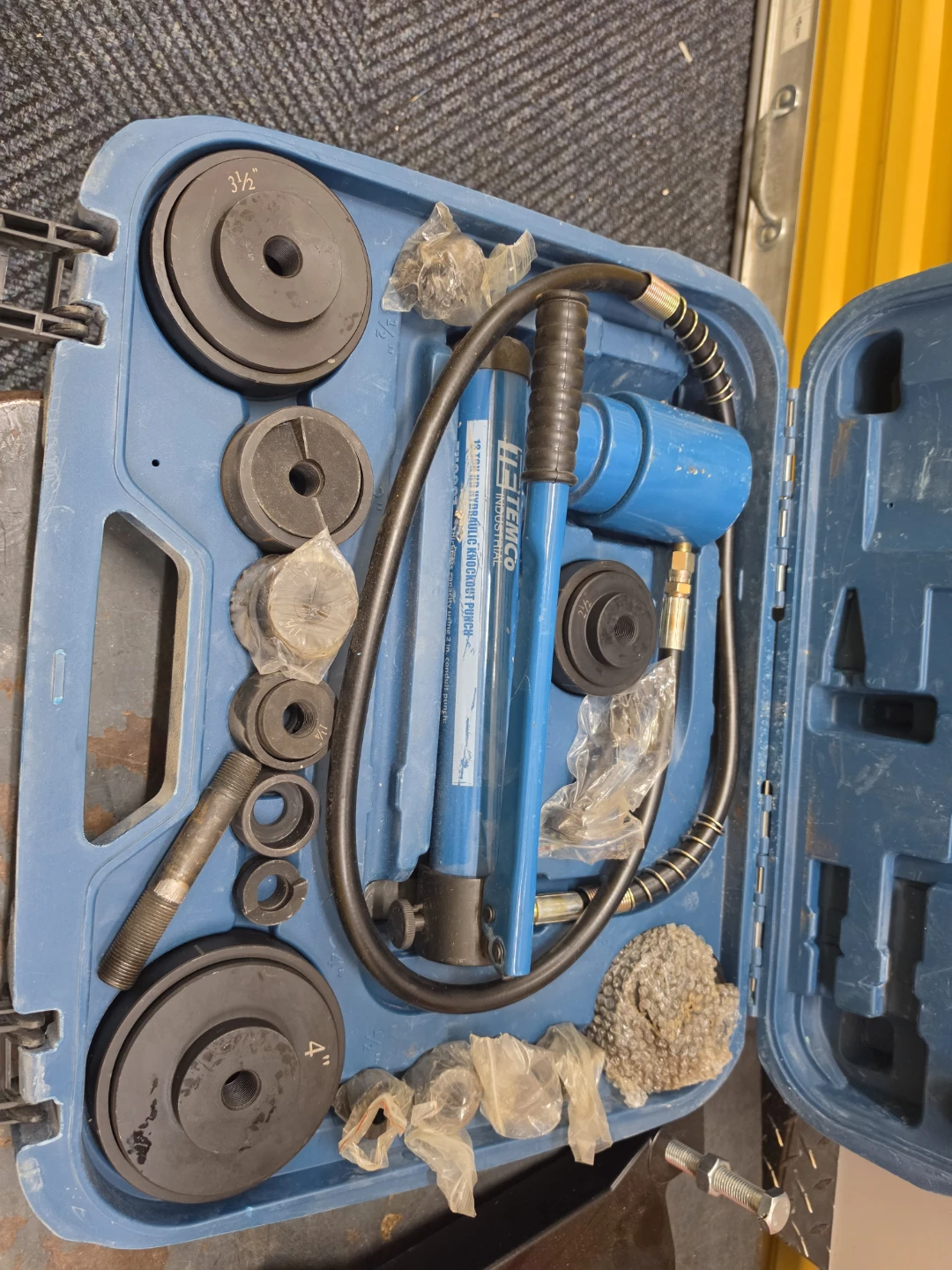 10 Ton Hydraulic Knockout Punch Set