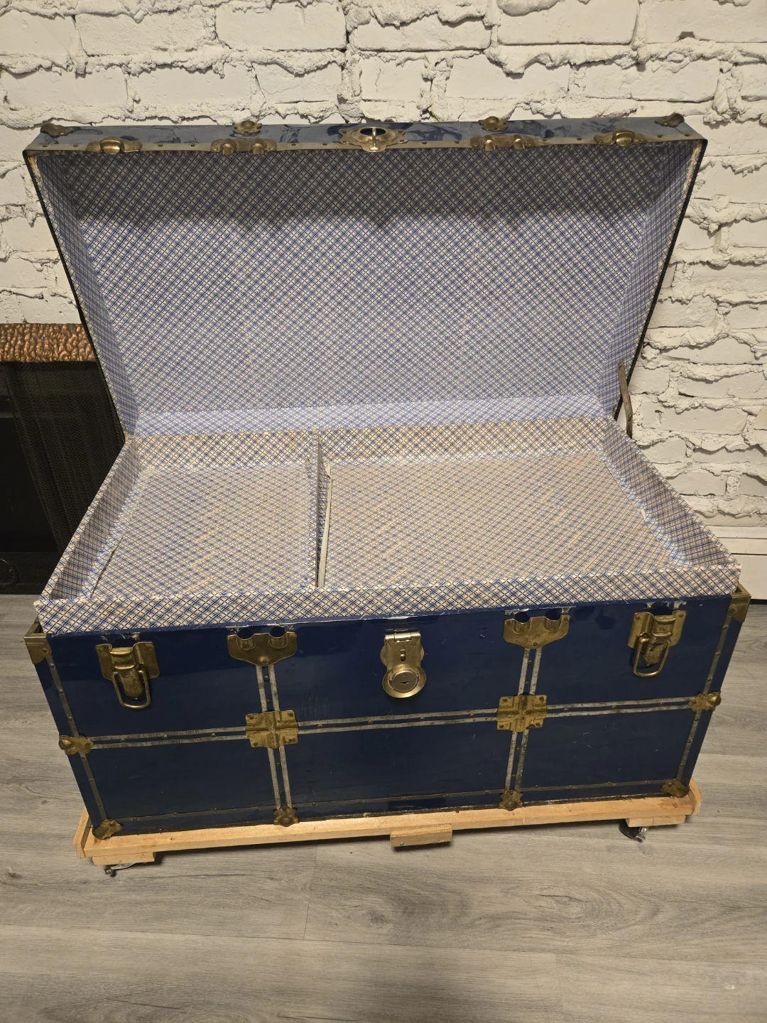 Blue Vintage Storage Trunk - photo 3