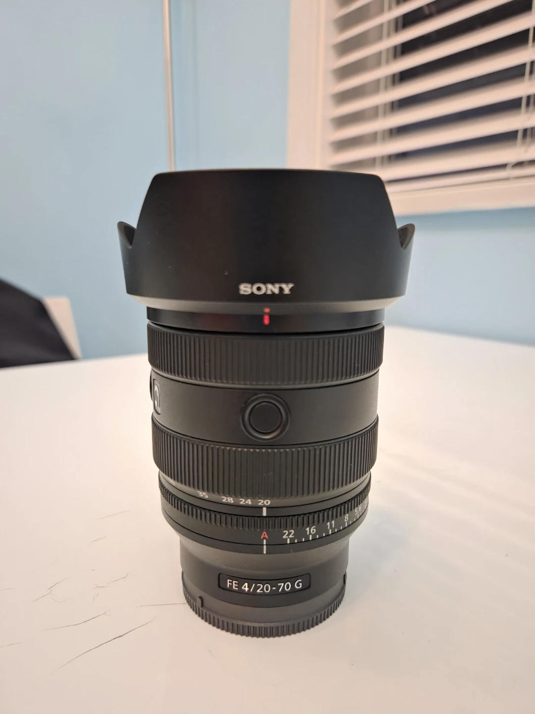 Sony 20-70mm F4 G Lens - Very New Condition - photo 2