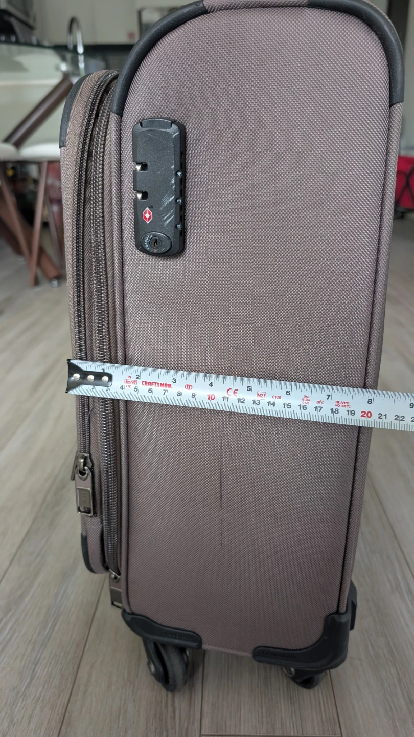 Travelpro Suitcase - 21 Inch Spinner - photo 4