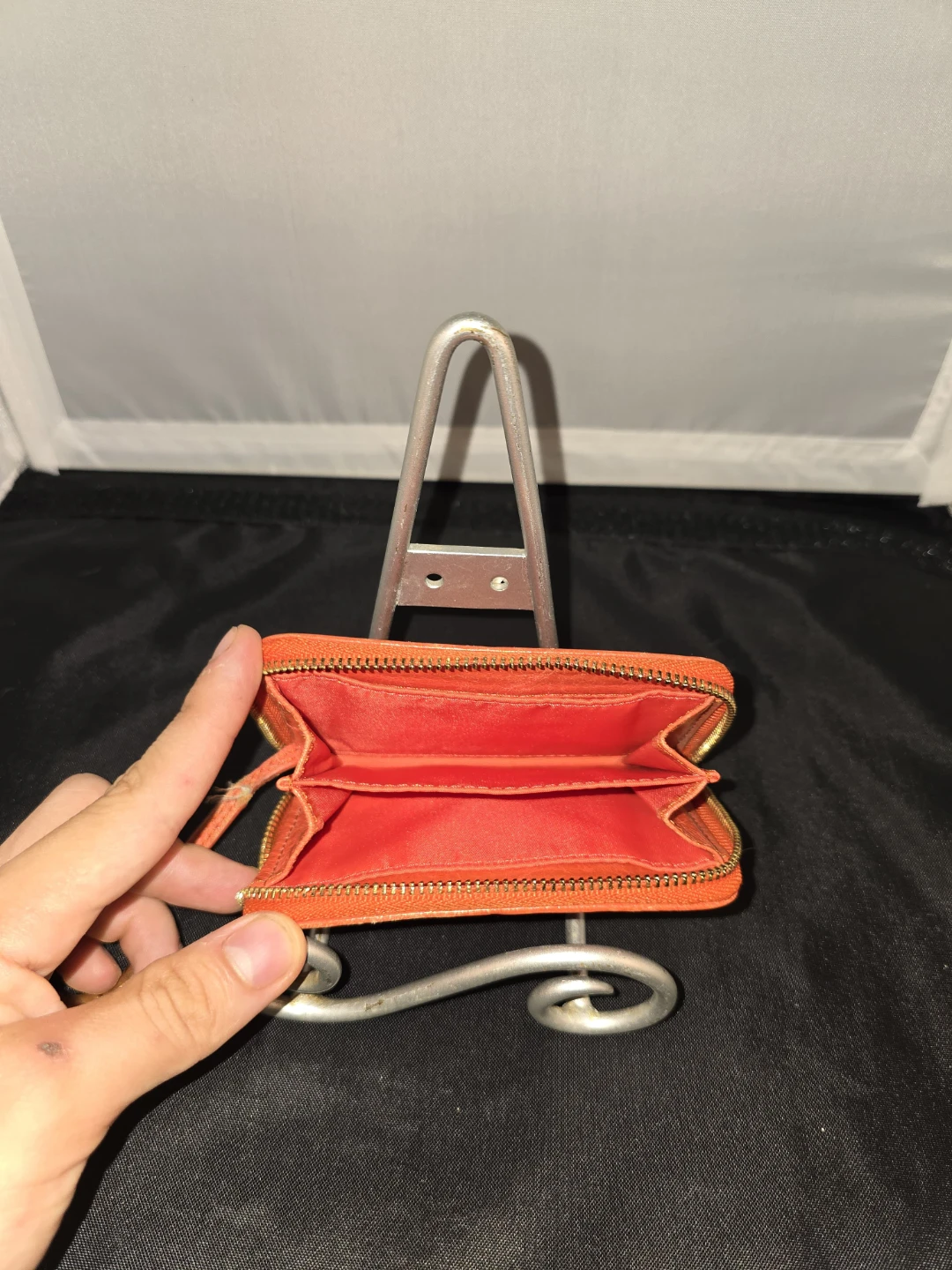 Tory Burch Orange Leather Coin Pouch with Keychain - photo 5