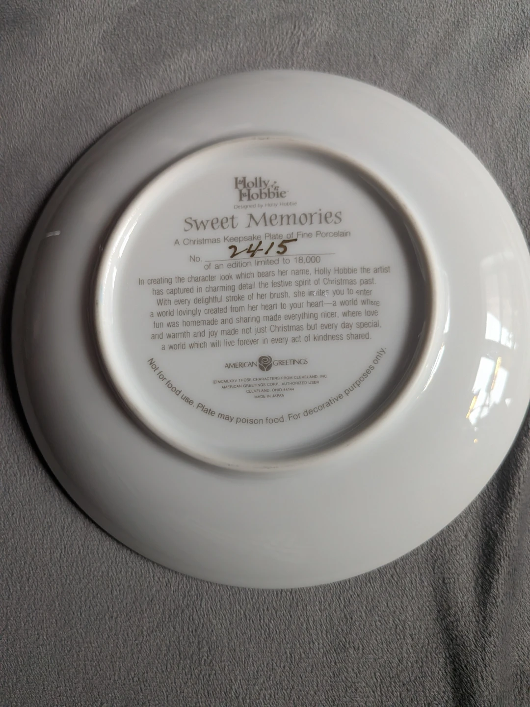 Holly Hobbie Sweet Memories Christmas Keepsake Plate - photo 2